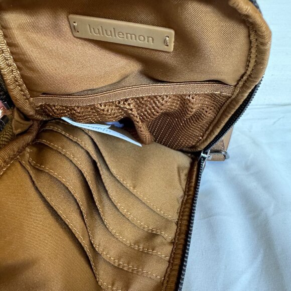 NWOT Lululemon Modular Phone Crossbody Bag Fleece Burnt Caramel Gunmetal Hardwar - Picture 13 of 15